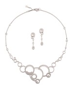 CHOPARD | 'HAPPY DIAMONDS' DIAMOND DEMI-PARURE | 蕭邦 'Happy Diamonds' 鑽石項鏈及吊耳環套裝