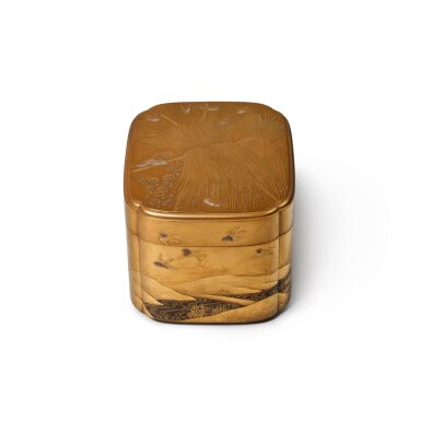 View full screen - View 1 of Lot 632. A Maki-e Gold Lacquer Mokko-gata Box and Cover (Tebako), Meiji Period, Late 19th Century | 木瓜型金蒔絵手箱 稲と雀、明治時代、19世紀後期 | 日本 明治 十九世紀末 木瓜形金蒔繪稻雀圖手箱.