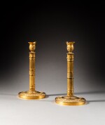 Paire de flambeaux en bronze doré d’époque Empire, vers 1810, provenant du château de Saint-Cloud