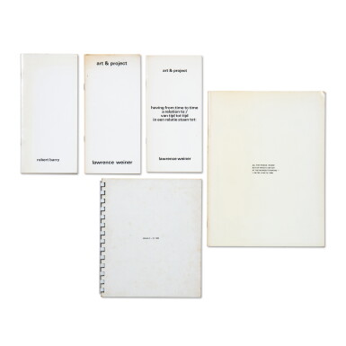 View full screen - View 1 of Lot 143. 5 ouvrages conçus par ou sur : Weiner, Barry, Huebler, Kosuth, dont "Art & Project".