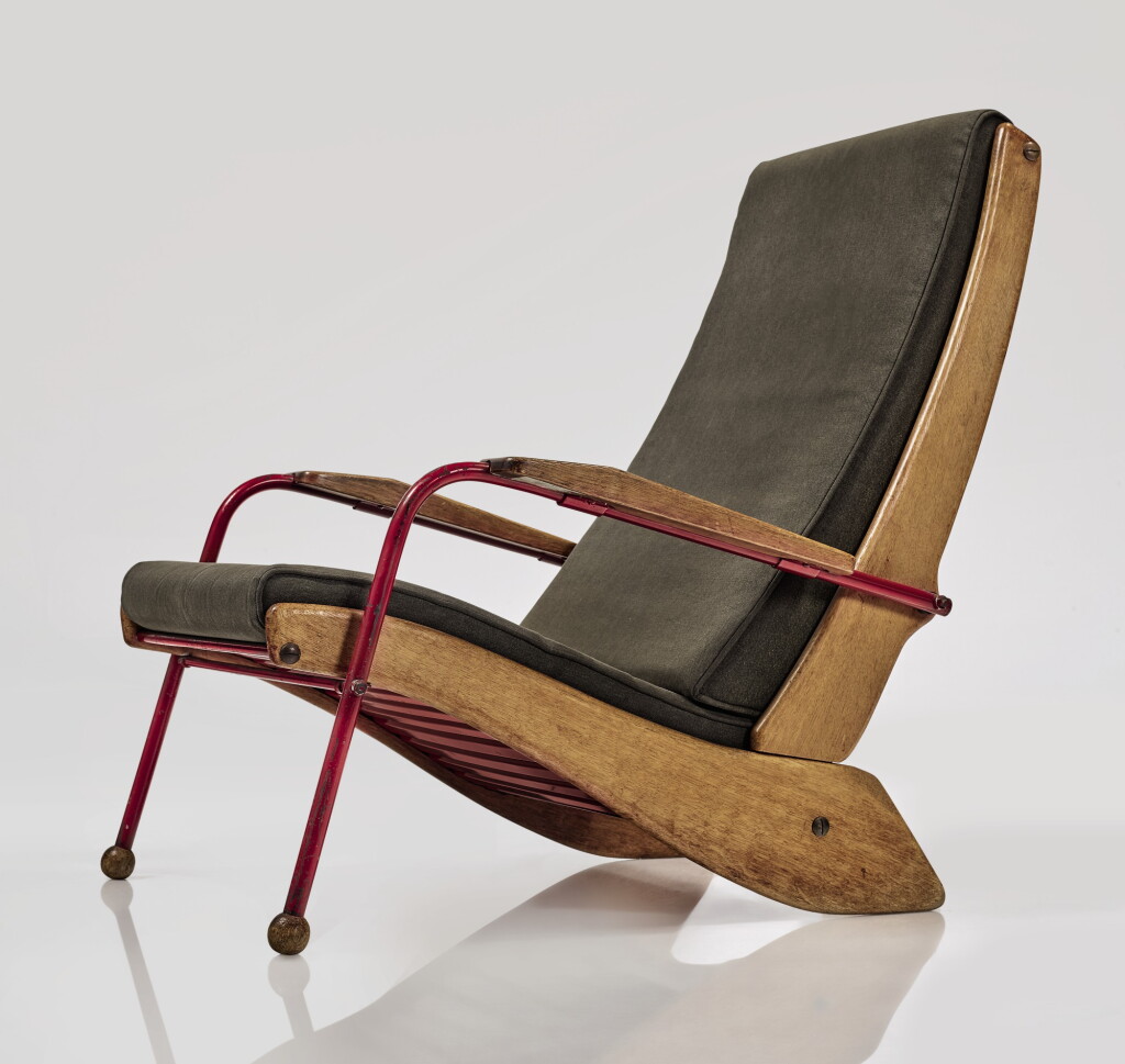 View full screen - View 1 of Lot 291. JEAN PROUVÉ | A RARE “KANGOUROU” ARMCHAIR, MODEL NO. FV 22.