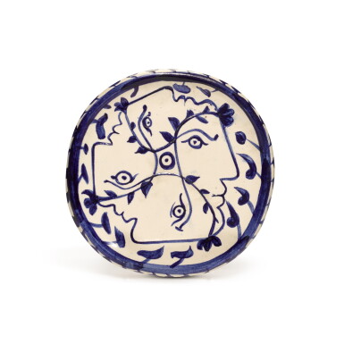 View full screen - View 1 of Lot 47. Quatre profils enlacés (A. R. 87).