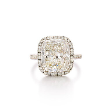 View full screen - View 1 of Lot 2732. Diamond Ring | 8.03克拉 枕形 K色 鑽石 戒指.