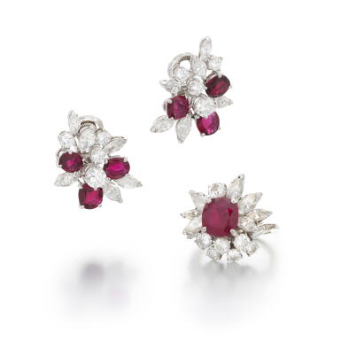 View full screen - View 1 of Lot 81. Ruby and diamond ring and pair of earclips | Anello e paio di orecchini a clip in rubini e diamanti .