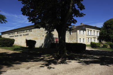 View full screen - View 1 of Lot 266. Château Magdelaine 1982 (4 BT).