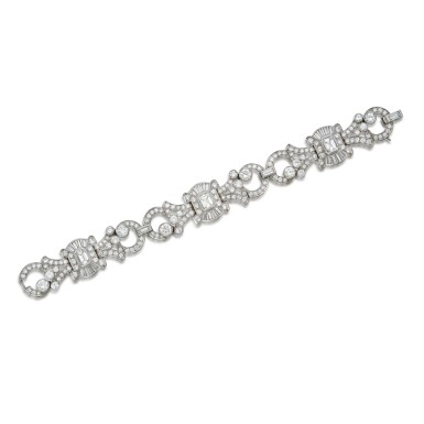 View full screen - View 1 of Lot 388. Diamond Bracelet.