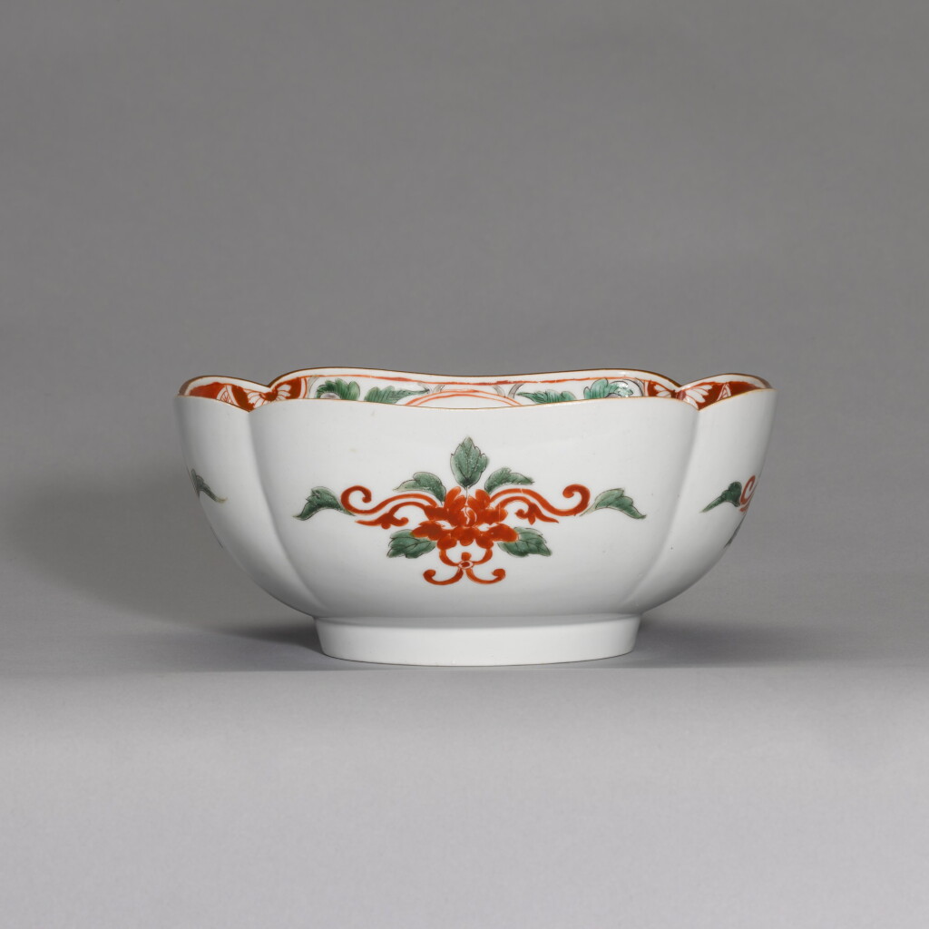 View full screen - View 1 of Lot 30. A Kenjo Imari style bowl | Edo period, late 17th - early 18th century .