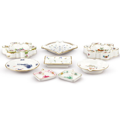 View full screen - View 1 of Lot 1630. Five porcelain ashtrays, 20th century.