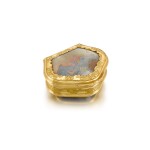 A gold-mounted hardstone snuff box, English, circa 1760