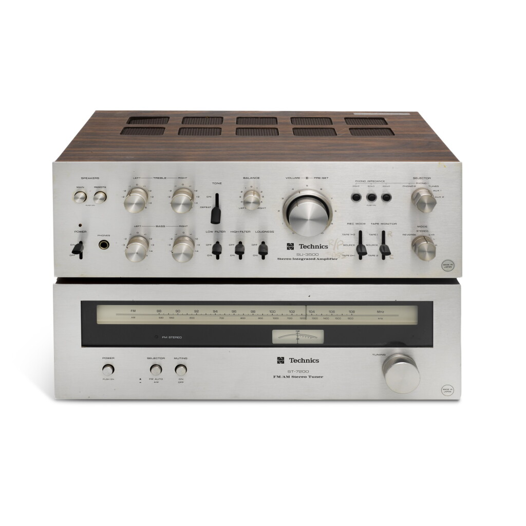 View full screen - View 1 of Lot 2122. A Technics SU-3500 Stereo Integrated Amplifier and a Technics ST-7200 FM/AM Stereo Tuner.