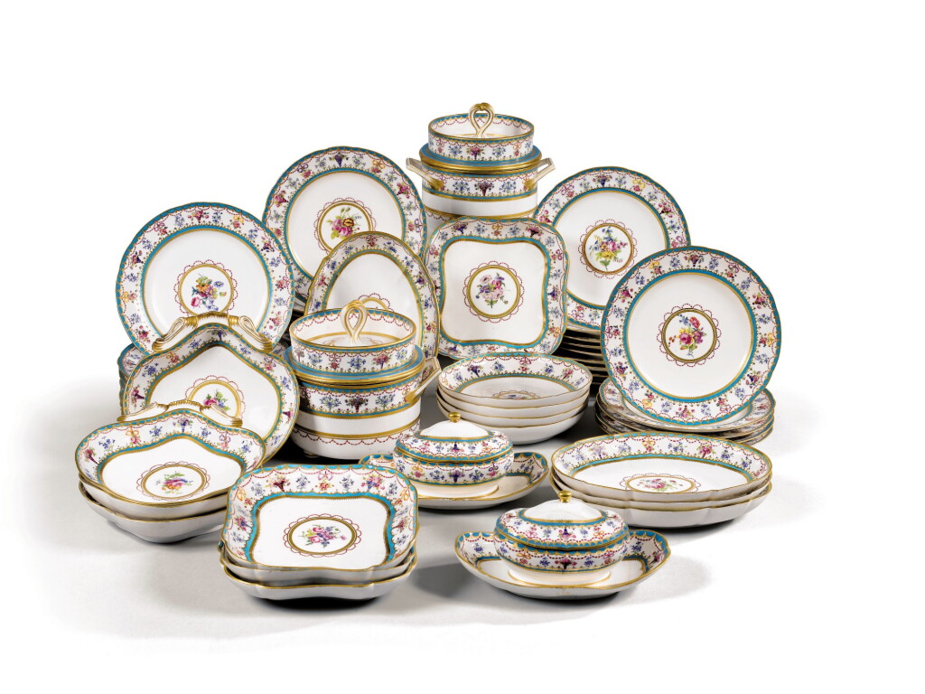View full screen - View 1 of Lot 197. A SÈVRES SOFT-PASTE PORCELAIN PART SERVICE NAMED « FESTONS BLEU CÉLESTE », 18TH CENTURY, 1787 | PARTIE DE SERVICE EN PORCELAINE TENDRE DE SÈVRES NOMMÉ « FESTONS BLEU CÉLESTE », XVIIIE SIÈCLE, 1787.