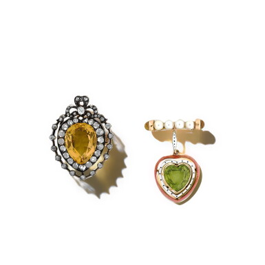 View full screen - View 1 of Lot 224. Deux broches | Two brooches.