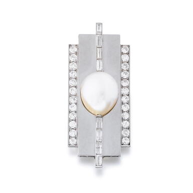 View full screen - View 1 of Lot 90. Broche perle fine et diamants | Natural pearl and diamond brooch.
