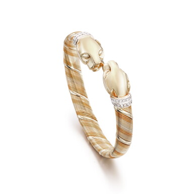 View full screen - View 1 of Lot 2814. 'Panthère' Diamond and Gold Bangle 卡地亞 | 'Panthère' 鑽石 及 K金 手鐲.