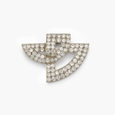 View full screen - View 1 of Lot 11. Diamond Brooch.