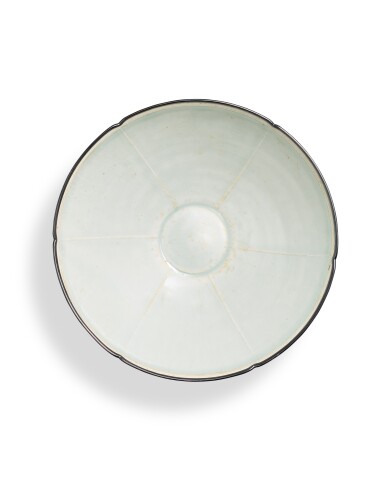 View full screen - View 1 of Lot 5031. A qingbai lobed bowl, Song dynasty | 宋 青白釉葵口盌.
