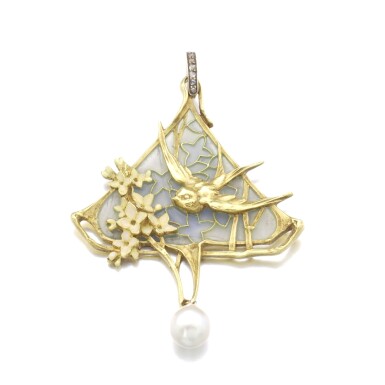View full screen - View 1 of Lot 432. LUCIEN GAUTRAIT | GOLD, ENAMEL AND NATURAL PEARL PENDANT, CIRCA 1900.