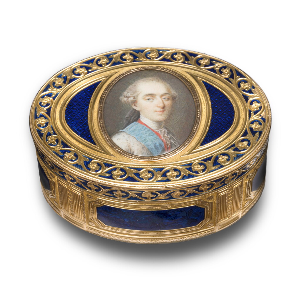 全螢幕檢視 - 查看1261A gold, enamel and ivory boite-à-miniature, 19th century in earlier taste的1