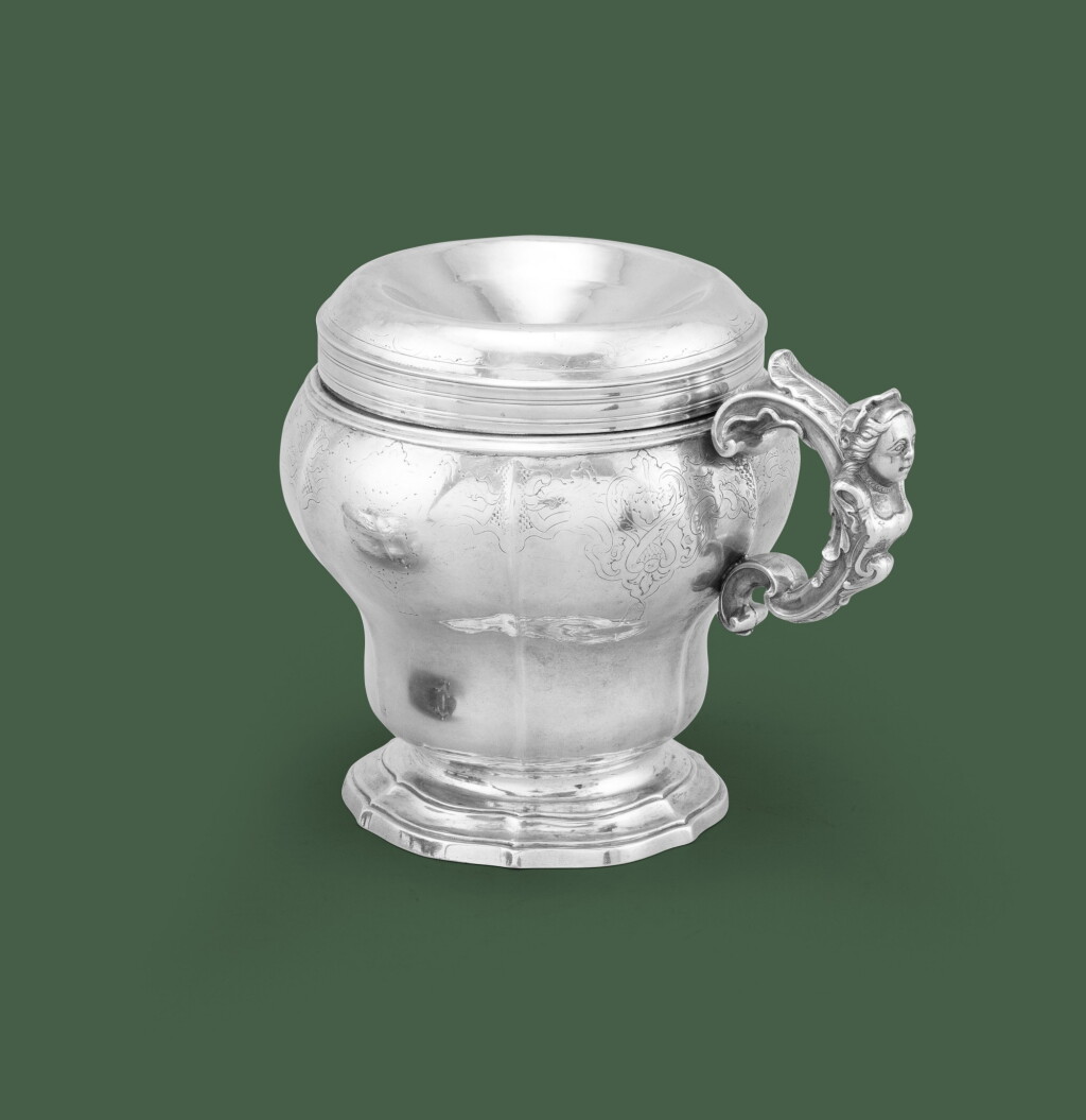 View full screen - View 1 of Lot 319. A large Italian silver spittoon, Genoa, 1727 | Grand crachoir à une anse en argent, Gênes, 1727.