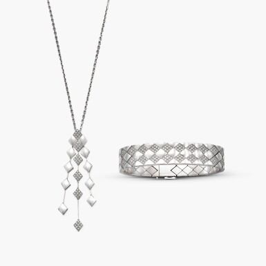 View full screen - View 1 of Lot 1447. White Gold and Diamond Demi-Parure | 香奈兒 | K金 鑲嵌 鑽石 手鏈 及 吊墜項鏈 套裝.