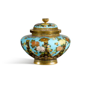 View full screen - View 1 of Lot 134. A CLOISONNE ENAMEL JAR AND COVER SIGNED KYOTO NAMIKAWA (NAMIKAWA YASUYUKI, 1845-1927), MEIJI PERIOD, 19TH CENTURY.