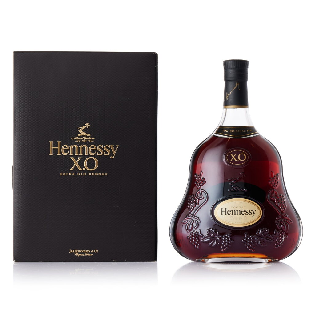 View full screen - View 1 of Lot 2367. Hennessy XO 40.0 abv NV (1 LITR).