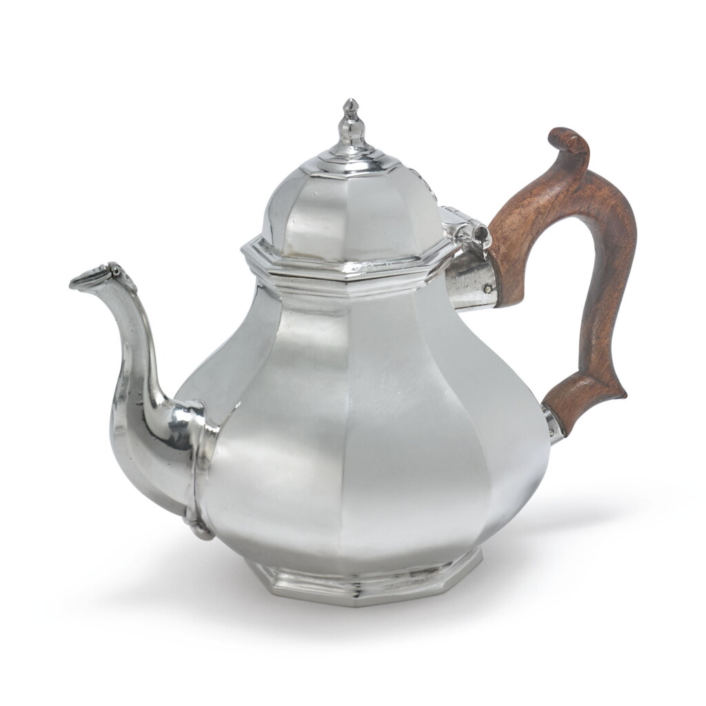 View full screen - View 1 of Lot 612. AN IRISH SILVER OCTAGONAL TEAPOT, MARK TWELVES, DUBLIN, 1714.
