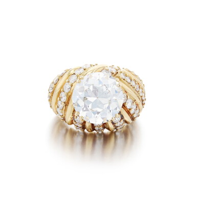 View full screen - View 1 of Lot 60. Bague diamants | Diamond ring .