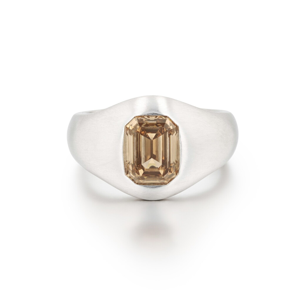 View full screen - View 1 of Lot 87. Lorenz Bäumer | Diamond ring | Bague diamant.