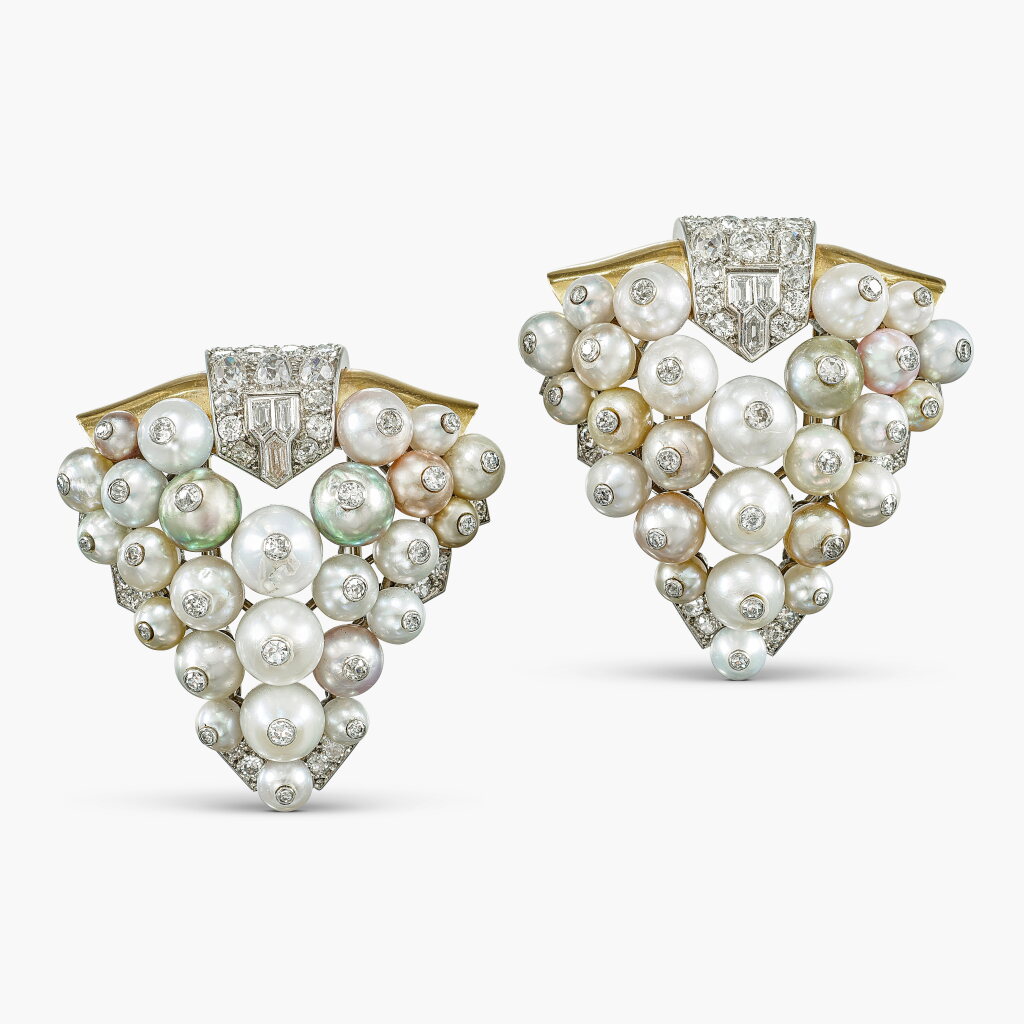 View full screen - View 1 of Lot 1722. Pair of Pearl and Diamond Clip Brooches| 卡地亞 | 珍珠 配 鑽石 胸針一對.
