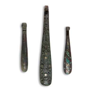 View full screen - View 1 of Lot 39. A group of three bronze belthooks, Warring States period / Han dynasty.