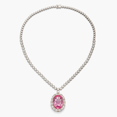 View full screen - View 1 of Lot 1742. Padparadscha Sapphire and Diamond Pendent Necklace | 23.63克拉 天然「斯里蘭卡」未經加熱橙粉紅色剛玉 配 鑽石 掛墜項鏈.