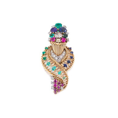 View full screen - View 1 of Lot 106. Broche pierres de couleur et diamants | Gem-set and diamond brooch.