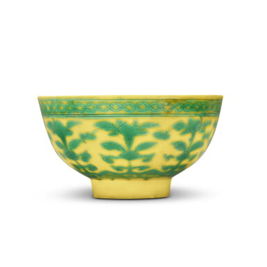 View full screen - View 1 of Lot 4. A yellow-ground green-enameled 'peach' bowl, Mark and period of Kangxi | 清康熙 黃地綠彩壽桃紋盌 《大清康熙年製》款.