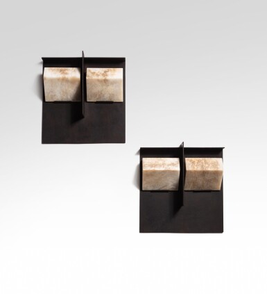 View full screen - View 1 of Lot 40. Paire d'appliques Auvent.