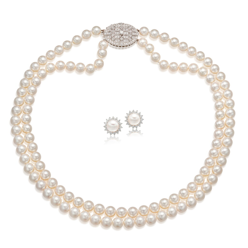 View full screen - View 1 of Lot 1859. CULTURED PEARL AND GOLD DEMI-PARURE | 御木本 | 養殖珍珠 配 鑽石 項鏈 配 耳環 套裝 .