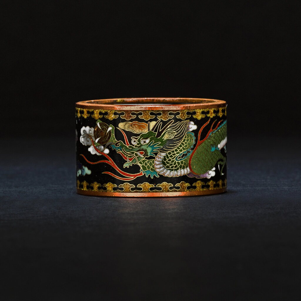 View full screen - View 1 of Lot 114. A cloisonné enamel napkin ring | Attributed to the workshop of Namikawa Yasuyuki (1845-1927) | Meiji period, late 19th century.