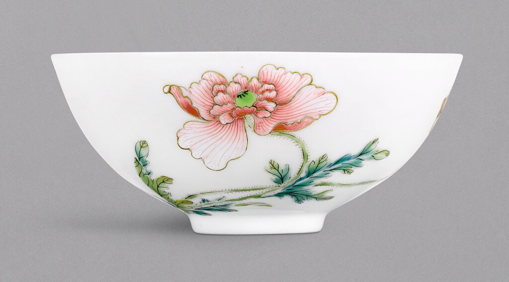 View full screen - View 1 of Lot 1. A RARE FAMILLE-ROSE 'POPPY' BOWL, YONGZHENG MARK AND PERIOD | 清雍正 粉彩虞美人紋小盌 《大清雍正年製》款 .