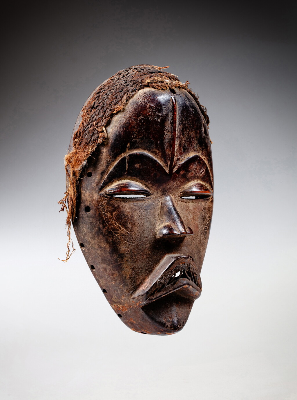 View full screen - View 1 of Lot 56. Masque, Dan, Côte d'Ivoire | Dan Mask, Côte d'Ivoire.