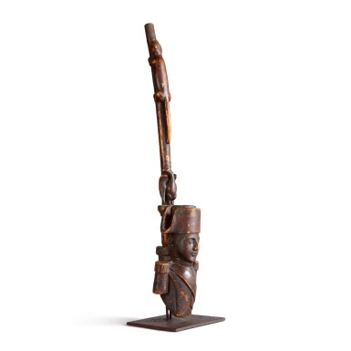 View full screen - View 1 of Lot 37. AMERICAN CARVED WOOD FIGURAL PIPE OF NAPOLEON BONAPARTE, 19TH CENTURY.