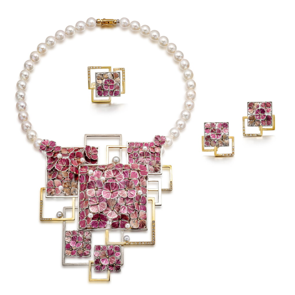 View full screen - View 1 of Lot 1217. GOLD, CULTURED PEARL AND DIAMOND DEMI-PARURE | K金 配 養殖珍珠 及 鑽石 項鍊 配 戒指 及 耳夾套裝.