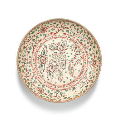 View full screen - View 1 of Lot 6. A POLYCHROM ENAMELLED DISH, VIETNAM, 16TH CENTURY |十六世紀 安南彩繪花鳥紋盤.