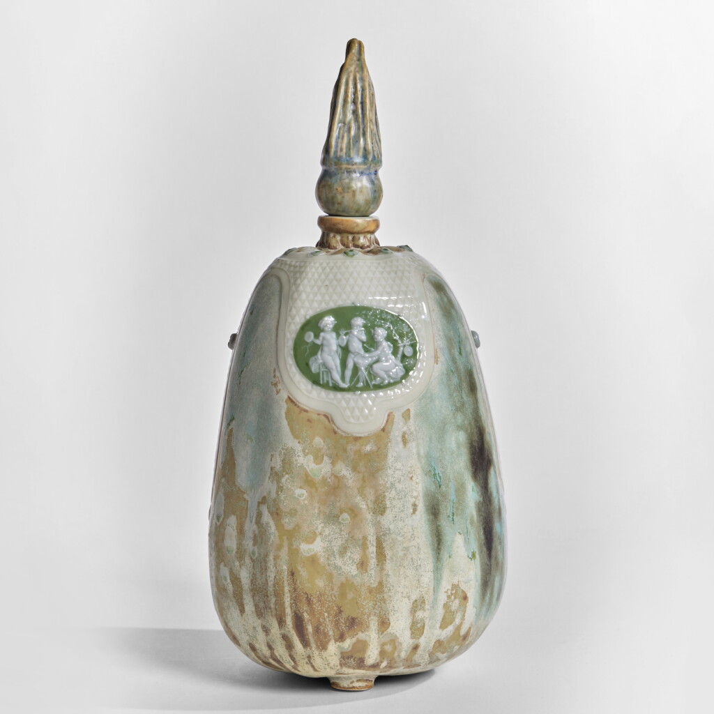 Voir en plein écran - Voir 1 du lot 213. "La Musique et la Danse" Vase with Stopper.