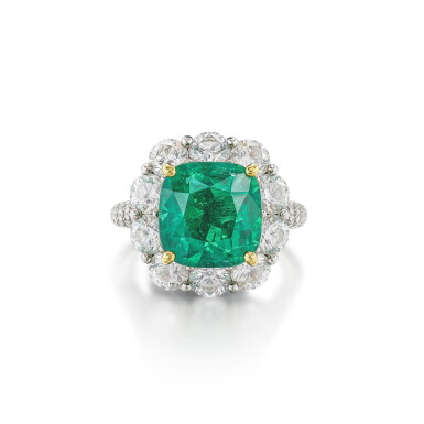 View full screen - View 1 of Lot 1898. Emerald and Diamond Ring | 5.44克拉「哥倫比亞」祖母綠 配 鑽石 戒指.