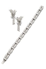 DIAMOND BRACELET AND A PAIR OF EARRINGS