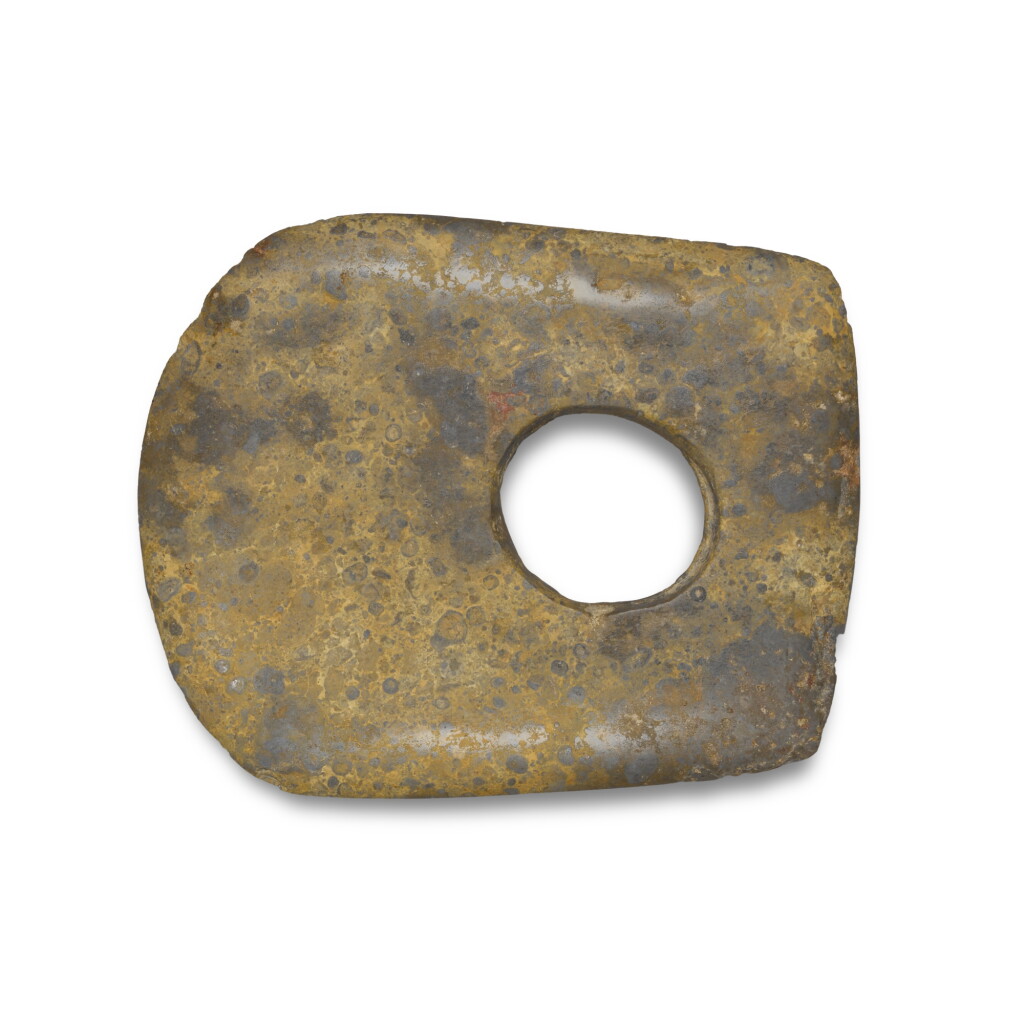 View full screen - View 1 of Lot 152. A mottled stone axe, Neolithic period, Songze or Liangzhu culture | 新石器時代 崧澤或良渚文化 石斧.