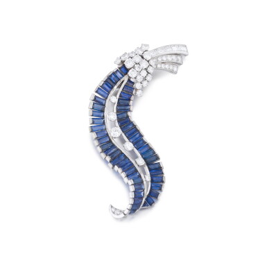 View full screen - View 1 of Lot 52. Broche saphir et diamant | Sapphire and diamond brooch.