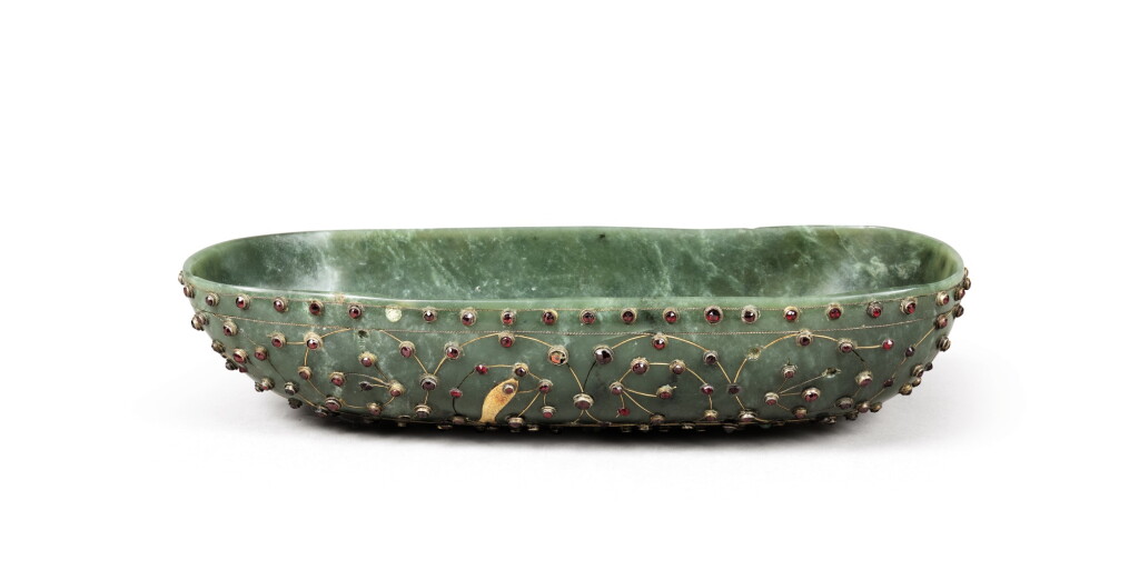 View full screen - View 1 of Lot 157. A gem-set nephrite bowl, India, Mughal, 19th century and earlier.