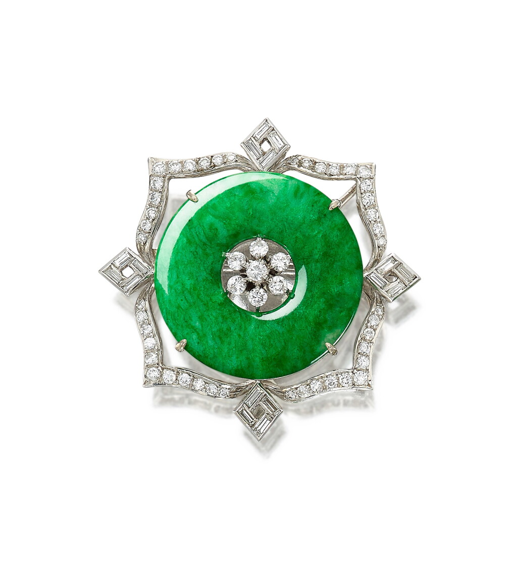 View full screen - View 1 of Lot 2784. Jadeite and Diamond Brooch | 天然翡翠 配 鑽石 胸針.