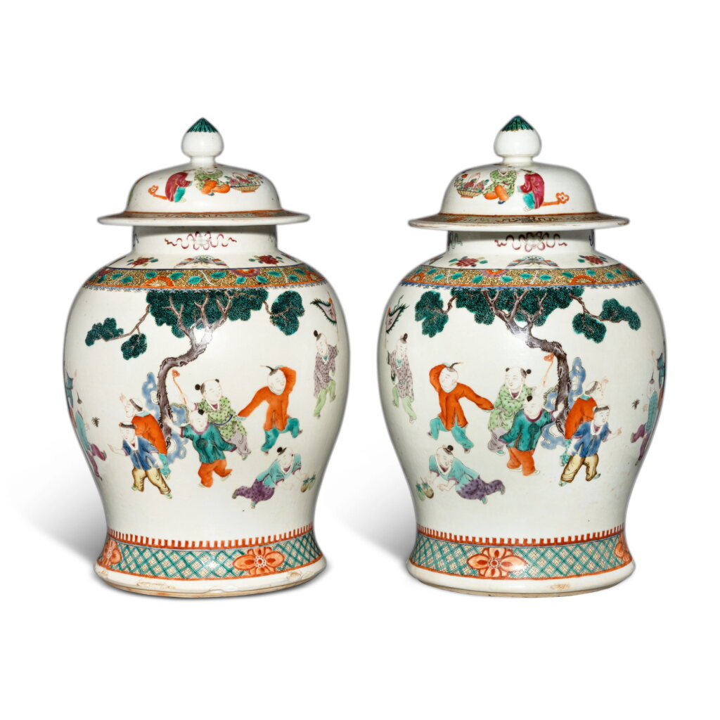 View full screen - View 1 of Lot 795. A pair of famille-rose 'boys' baluster jars and covers, Qing dynasty, 19th century | 清十九世紀 粉彩百子圖蓋罐一對.